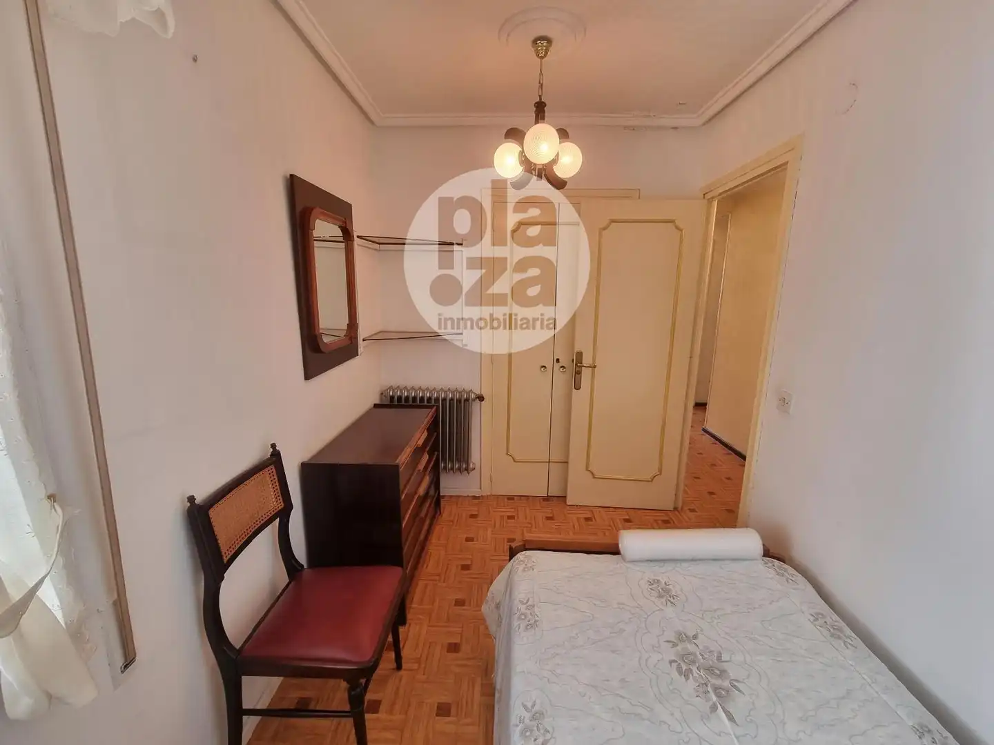 Schlafzimmer von Wohnung zum Verkauf in Burgos mit Heizung, Terrasse und Abstellraum