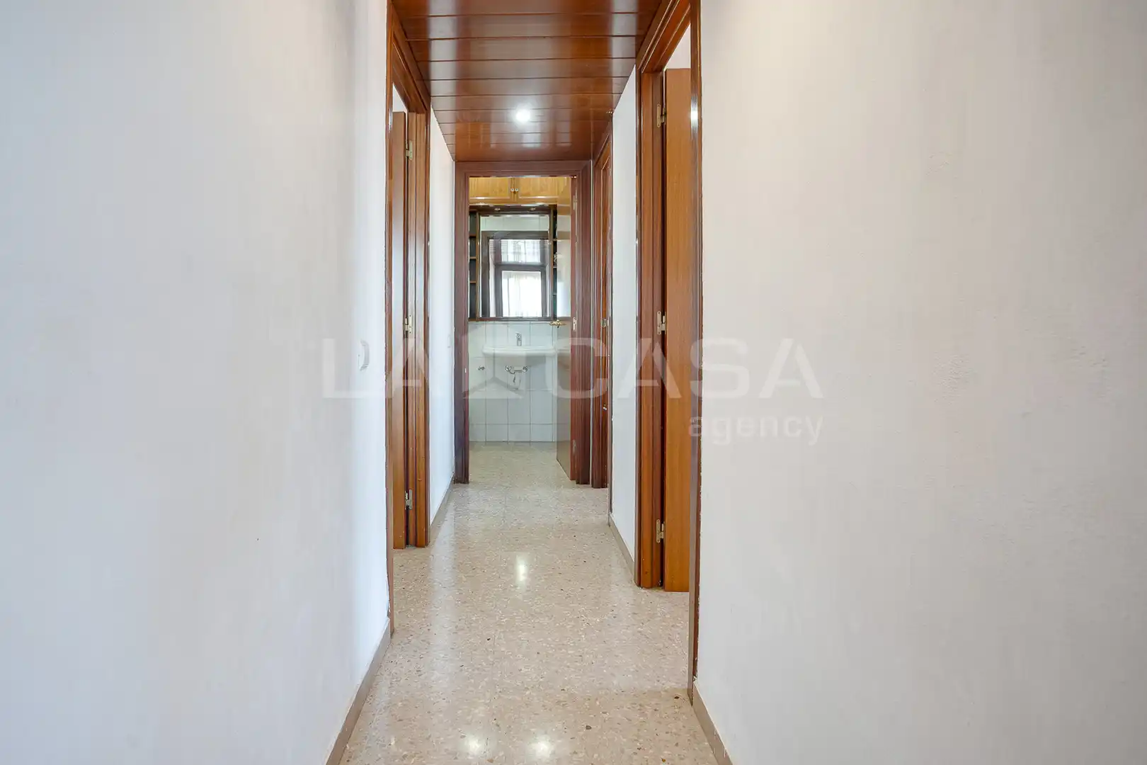 Piso en venta en Barcelona con Calefacción y Balcón