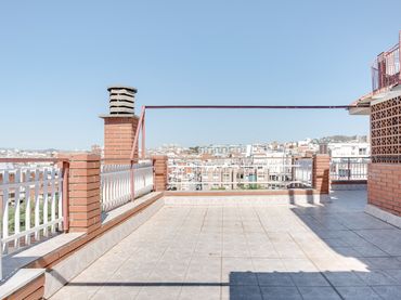 Àtic amb ascensor en venda a La Florida - Les Planes