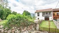 Vista exterior de Casa o xalet en venda en San Felices de Buelna amb Balcó