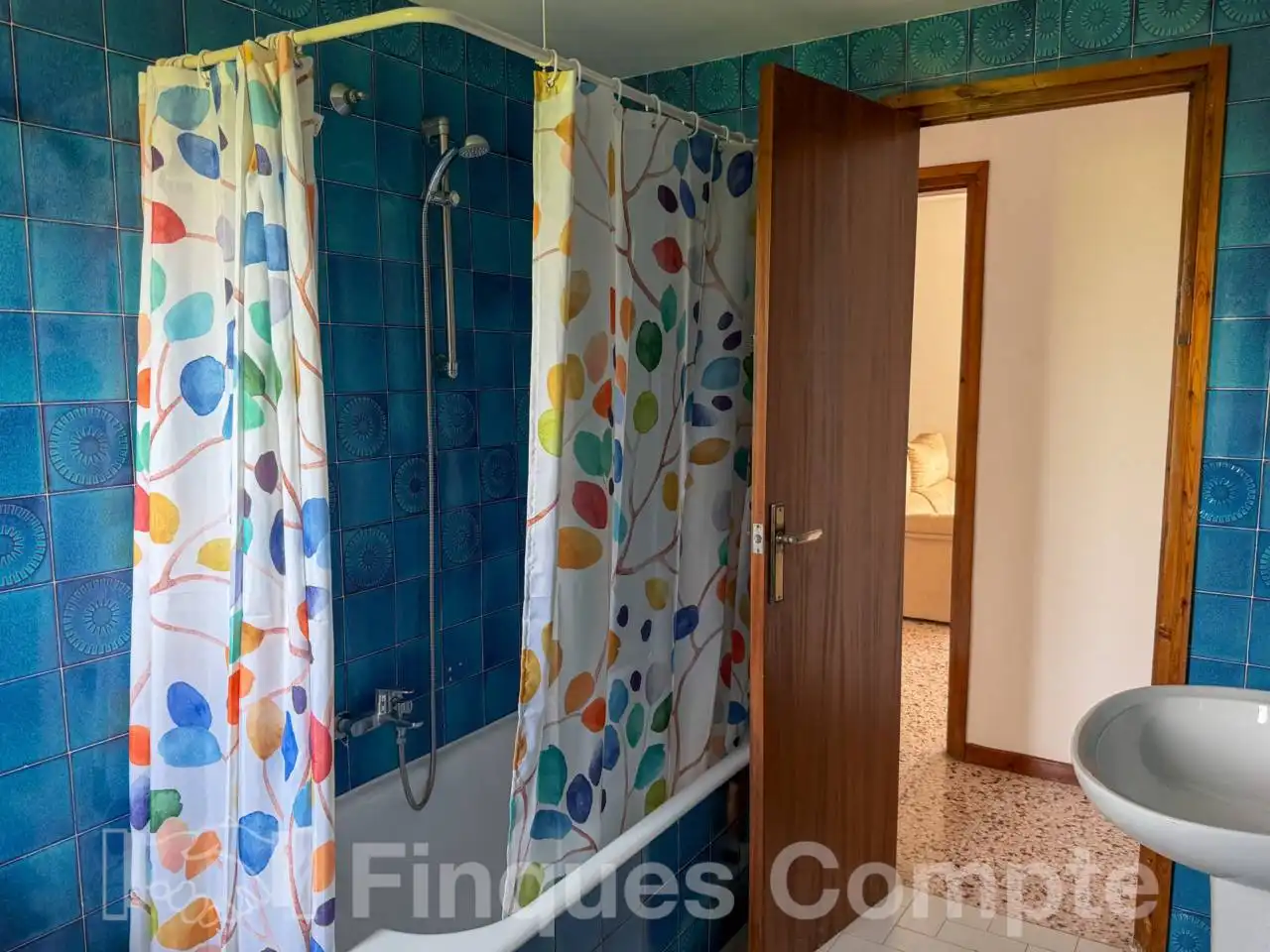 Baño de Apartamento en venta en Roda de Berà con Calefacción, Terraza y Trastero