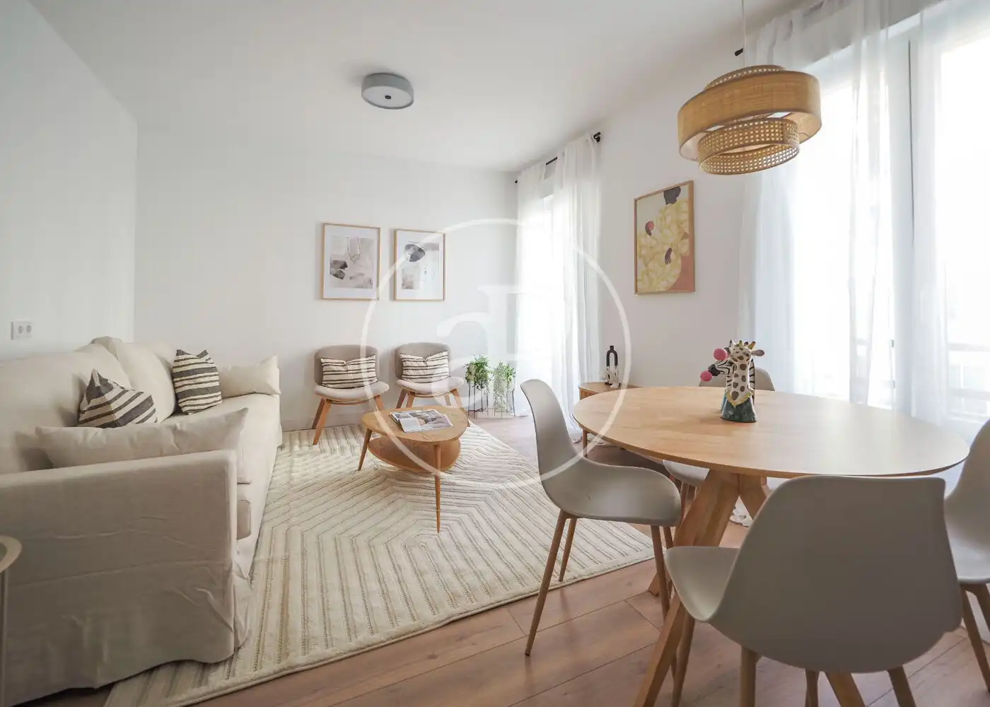 Sala d'estar de Pis en venda en Madrid amb Aire condicionat, Calefacció i Moblat