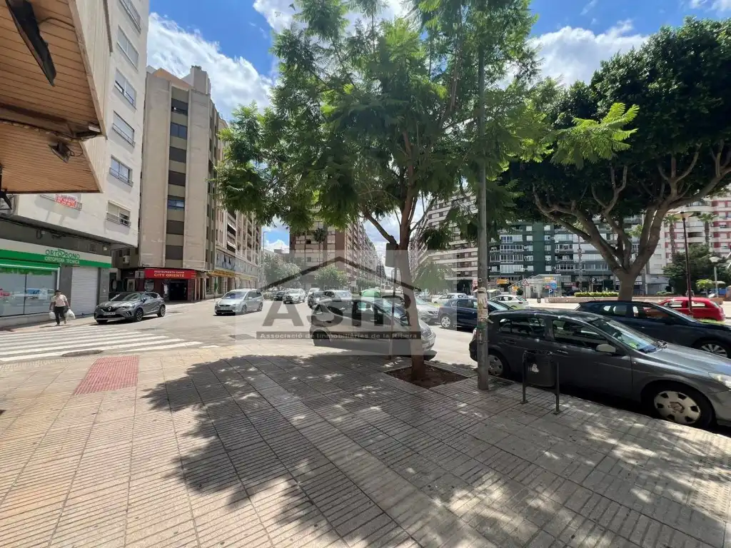 Vista exterior de Garaje en venta en Alzira