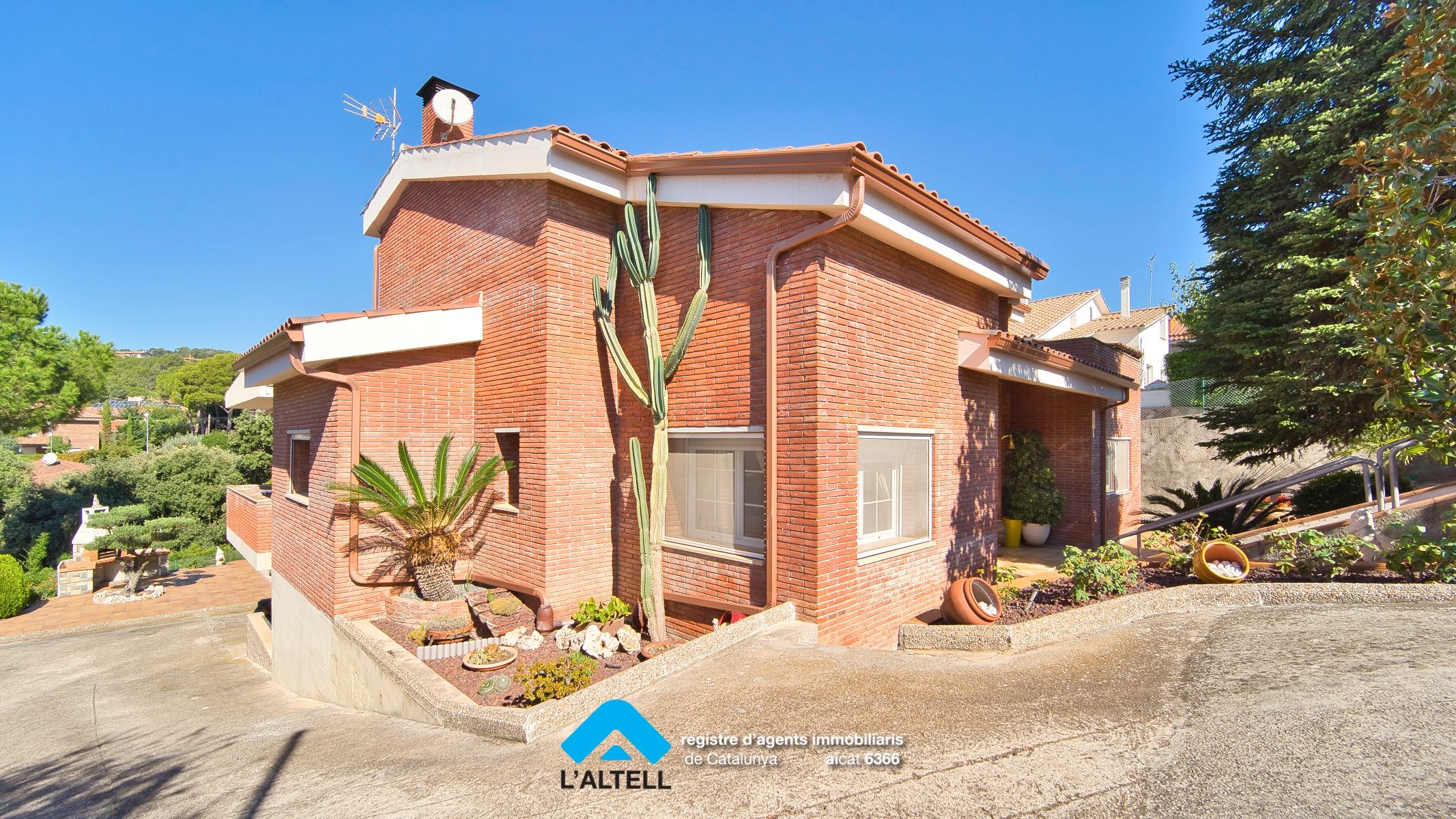 Exterior view of House or chalet for sale in L'Ametlla del Vallès  with Heating, Private garden and Terrace