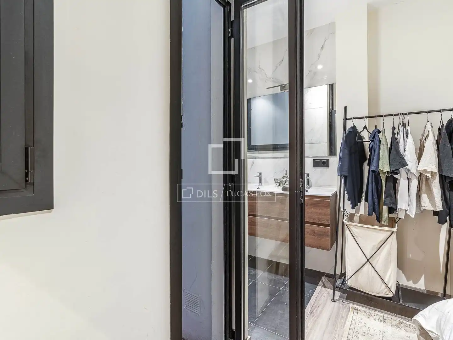 Baño de Piso en venta en Barcelona con Aire acondicionado, Calefacción y Terraza