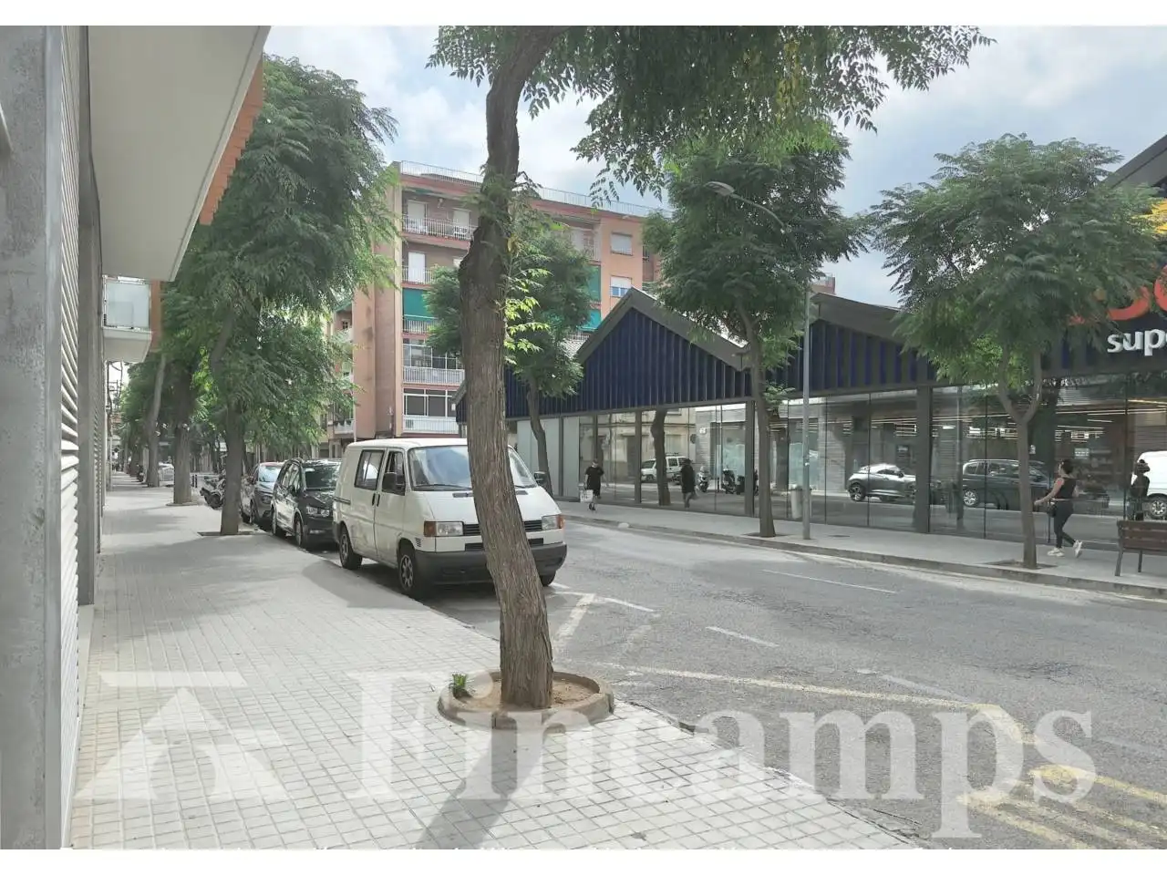 Exterior view of Commercial properties for rent in Sabadell