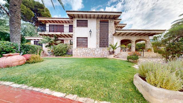 Casa-chalet en Venta en Vistahermosa