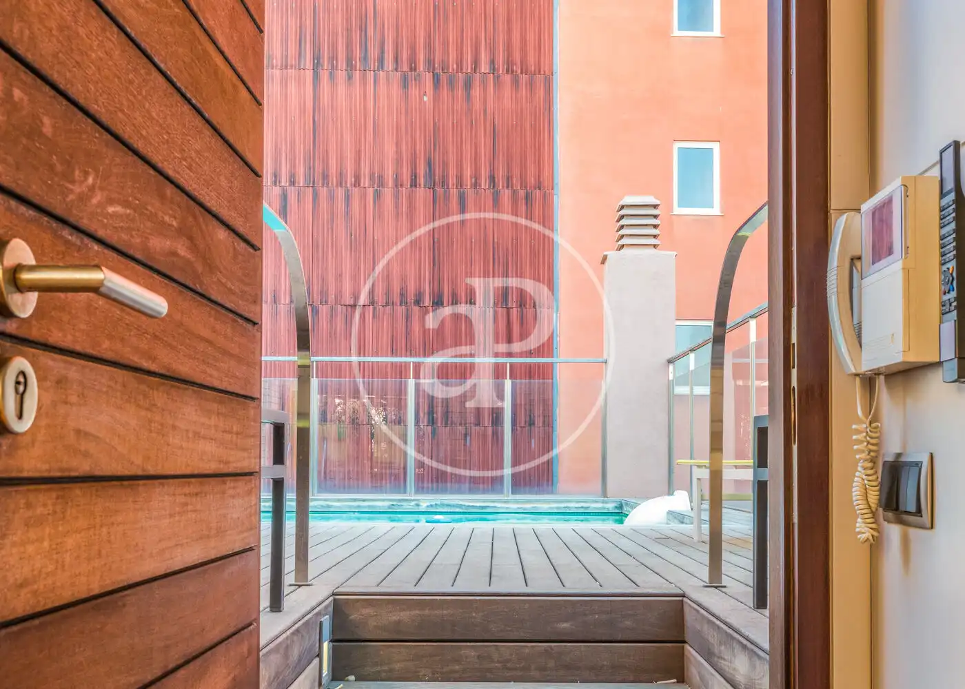 Terraza de Casa adosada en venta en Barcelona con Aire acondicionado, Calefacción y Jardín privado