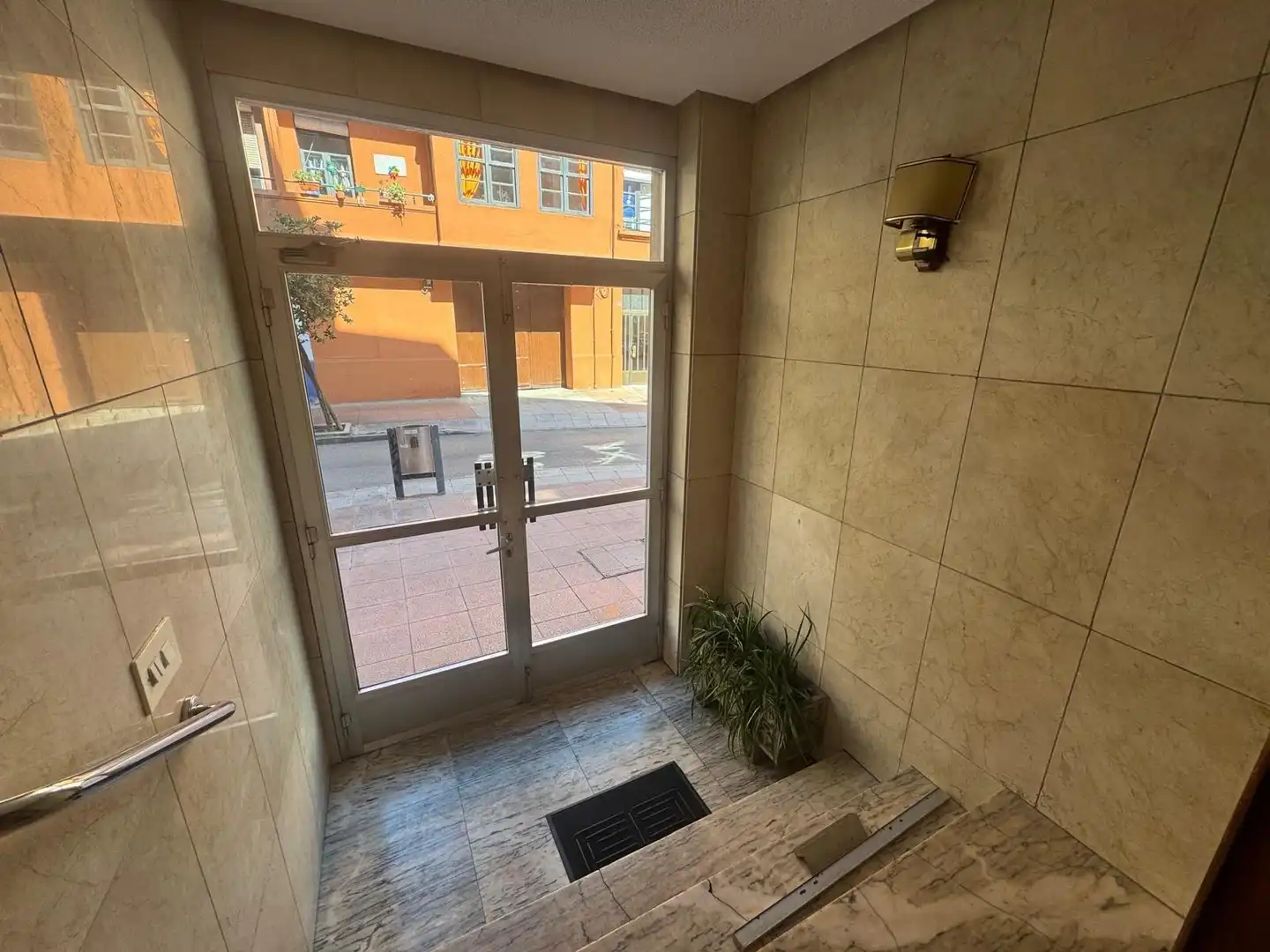 Wohnung zum Verkauf in Ponferrada mit Heizung, Abstellraum und Balkon