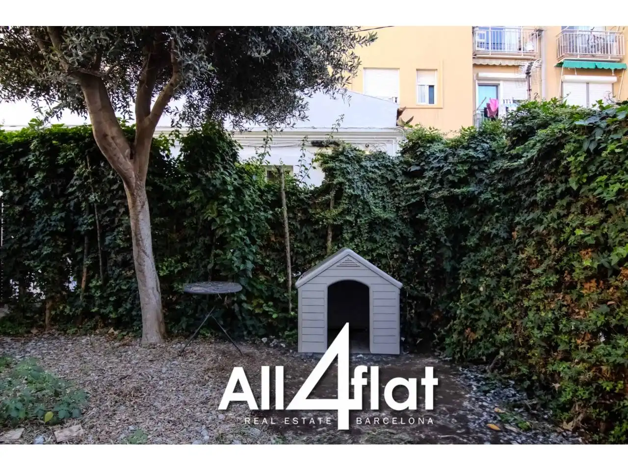 Außenansicht von Wohnung zur Miete in L'Hospitalet de Llobregat mit Klimaanlage, Privatgarten und Möbliert