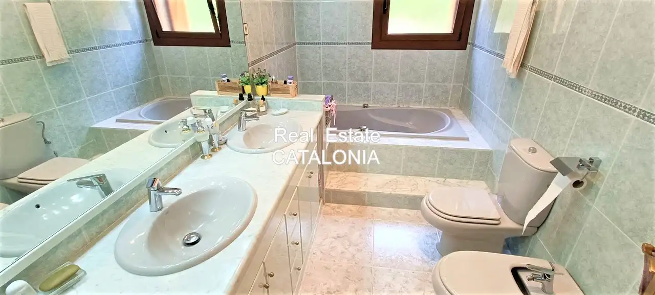 Baño de Casa o chalet en venta en Lloret de Mar con Calefacción, Jardín privado y Terraza