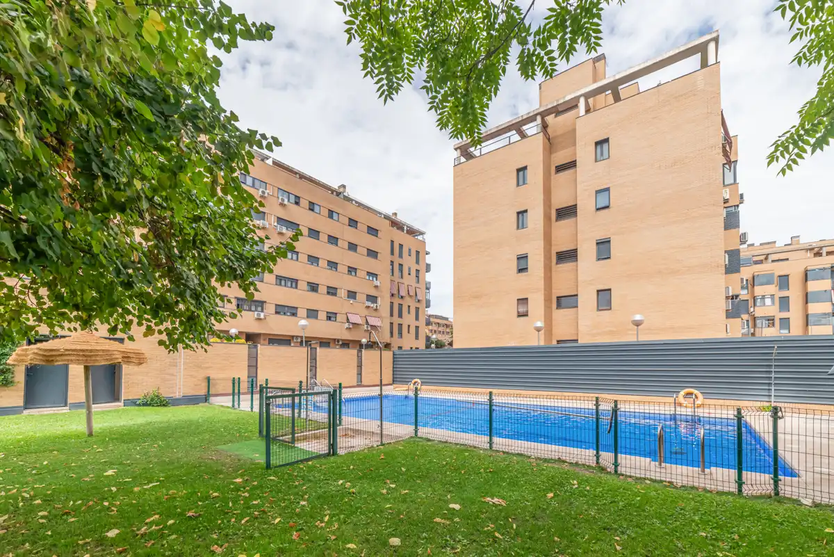 Vista exterior de Piso en venta en Valdemoro con Aire acondicionado, Calefacción y Jardín privado