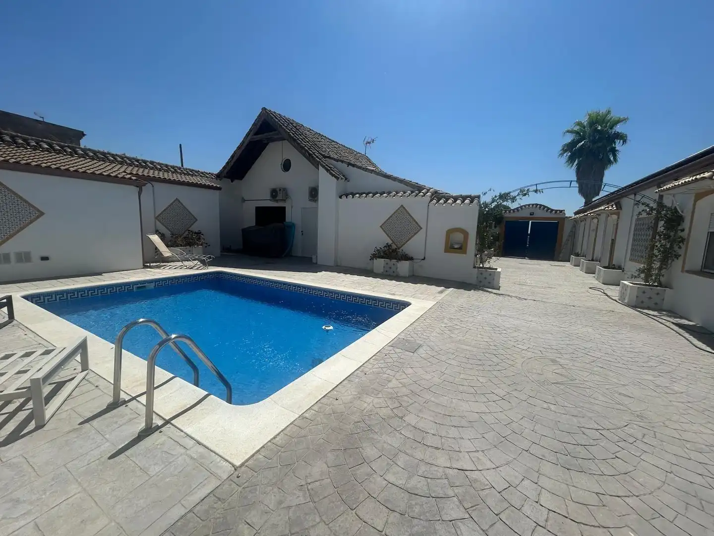 Swimming pool of Houses for sale in Utrera  with Air Conditioner, Private garden and Terrace