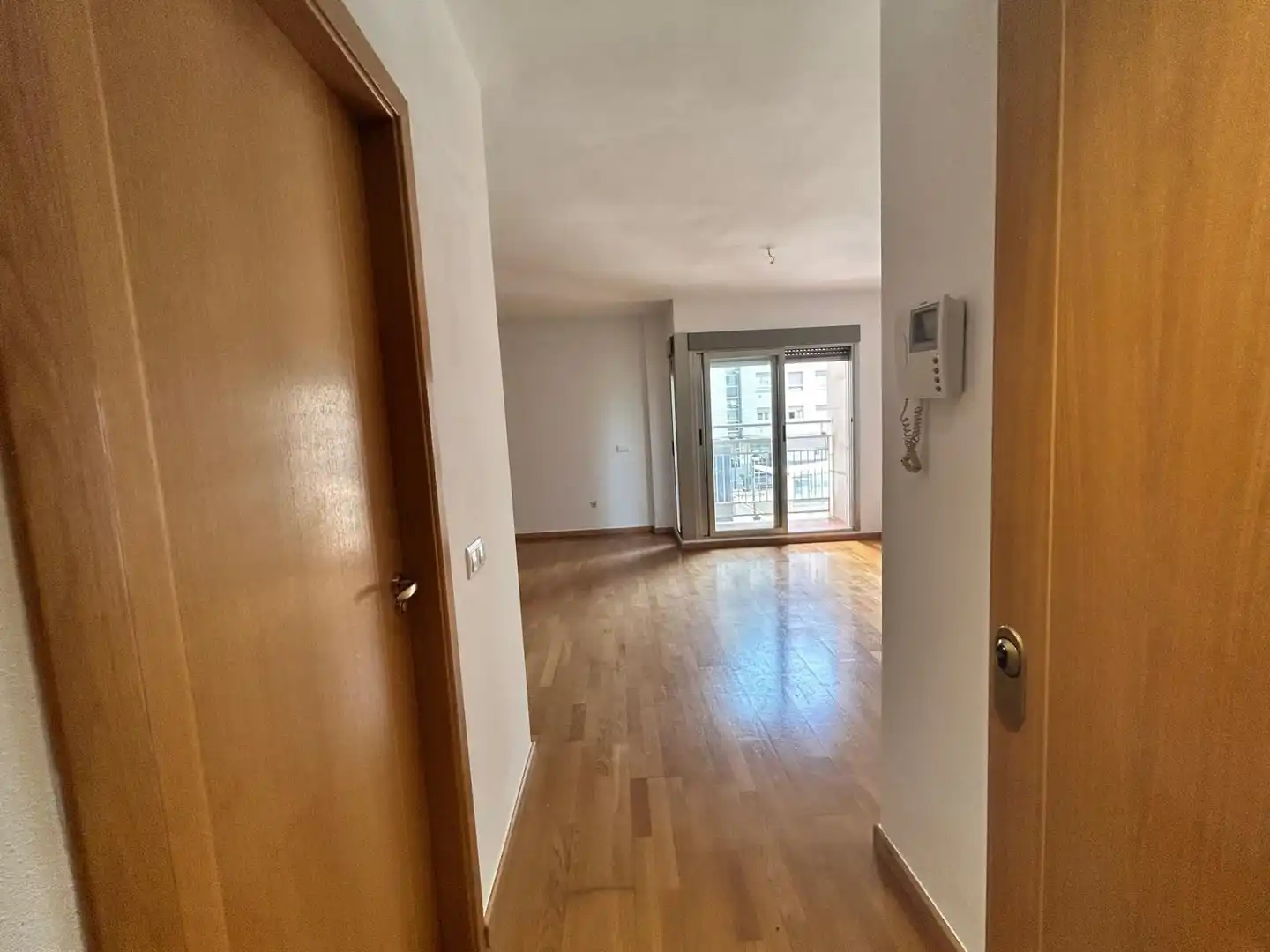Wohnung zum Verkauf in Murcia mit Klimaanlage, Terrasse und Abstellraum