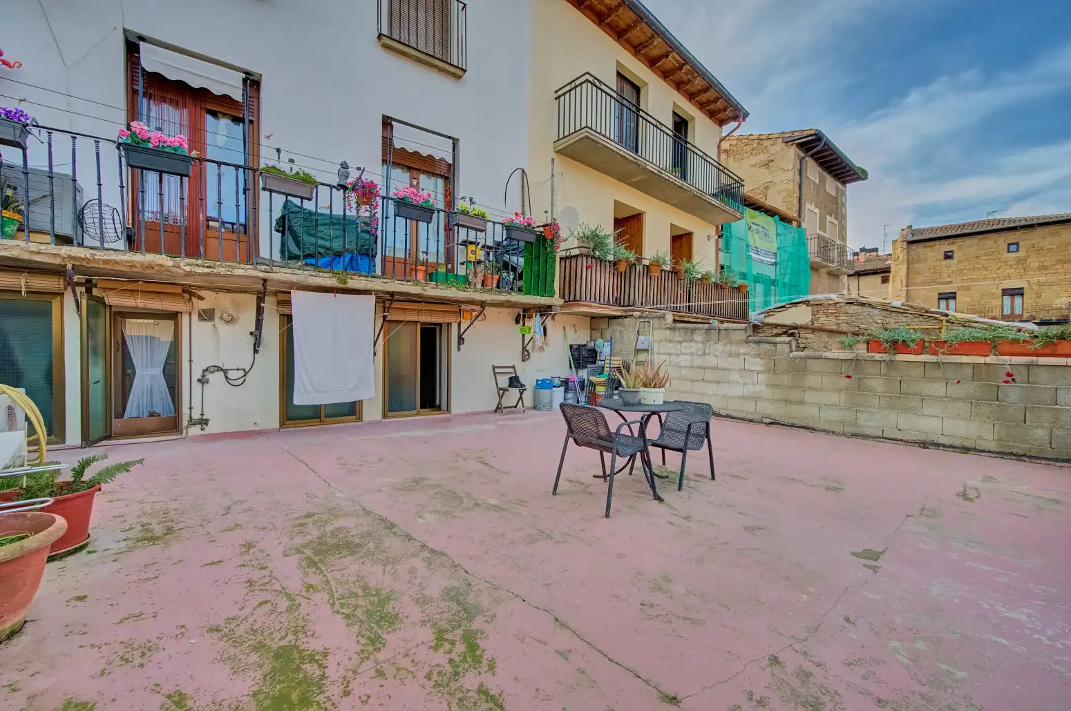 Terrace of Commercial properties for sale in Puente la Reina / Gares  with Furnished