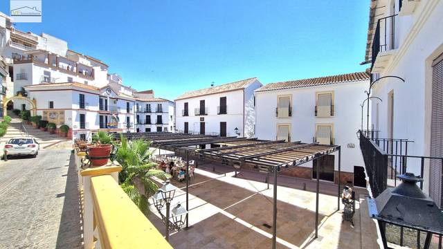 Casa adosada en Venta en Almogía