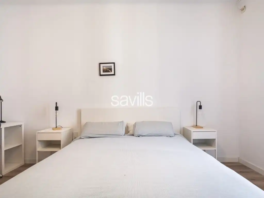 Schlafzimmer von Wohnungen zum Verkauf in Barcelona mit Möbliert und Balkon