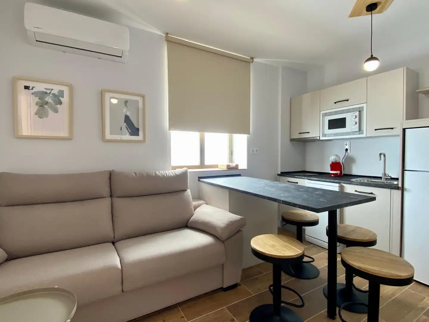 Sala de estar de Edificio en venta en Ávila