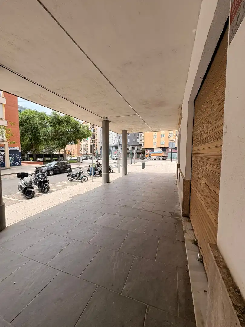 Local de alquiler en Almería