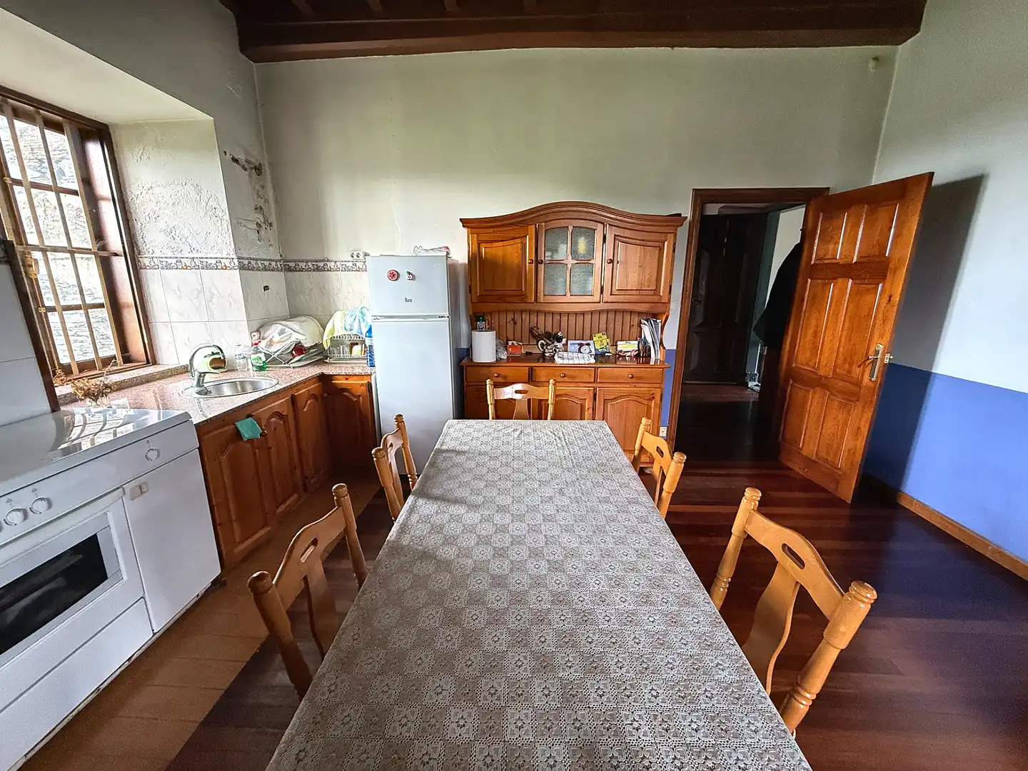 Cuina de Casa o xalet en venda en Coaña amb Jardí privat, Traster i Moblat