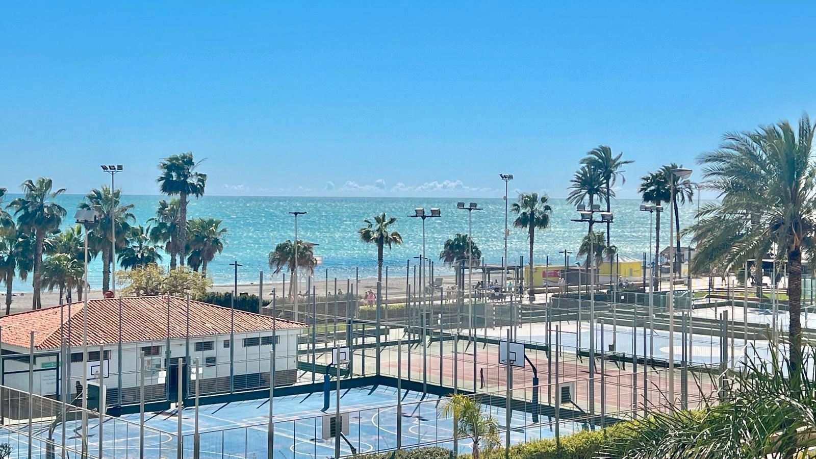 Vista exterior de Piso en venta en Vélez-Málaga con Amueblado