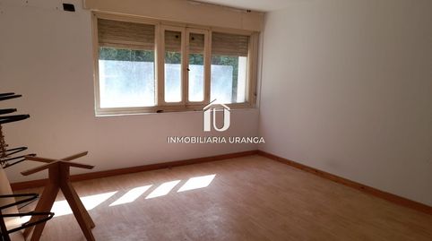Amplio inmueble con múltiples posibilidades en el centro de Ramales de la Victoria, imatge 4