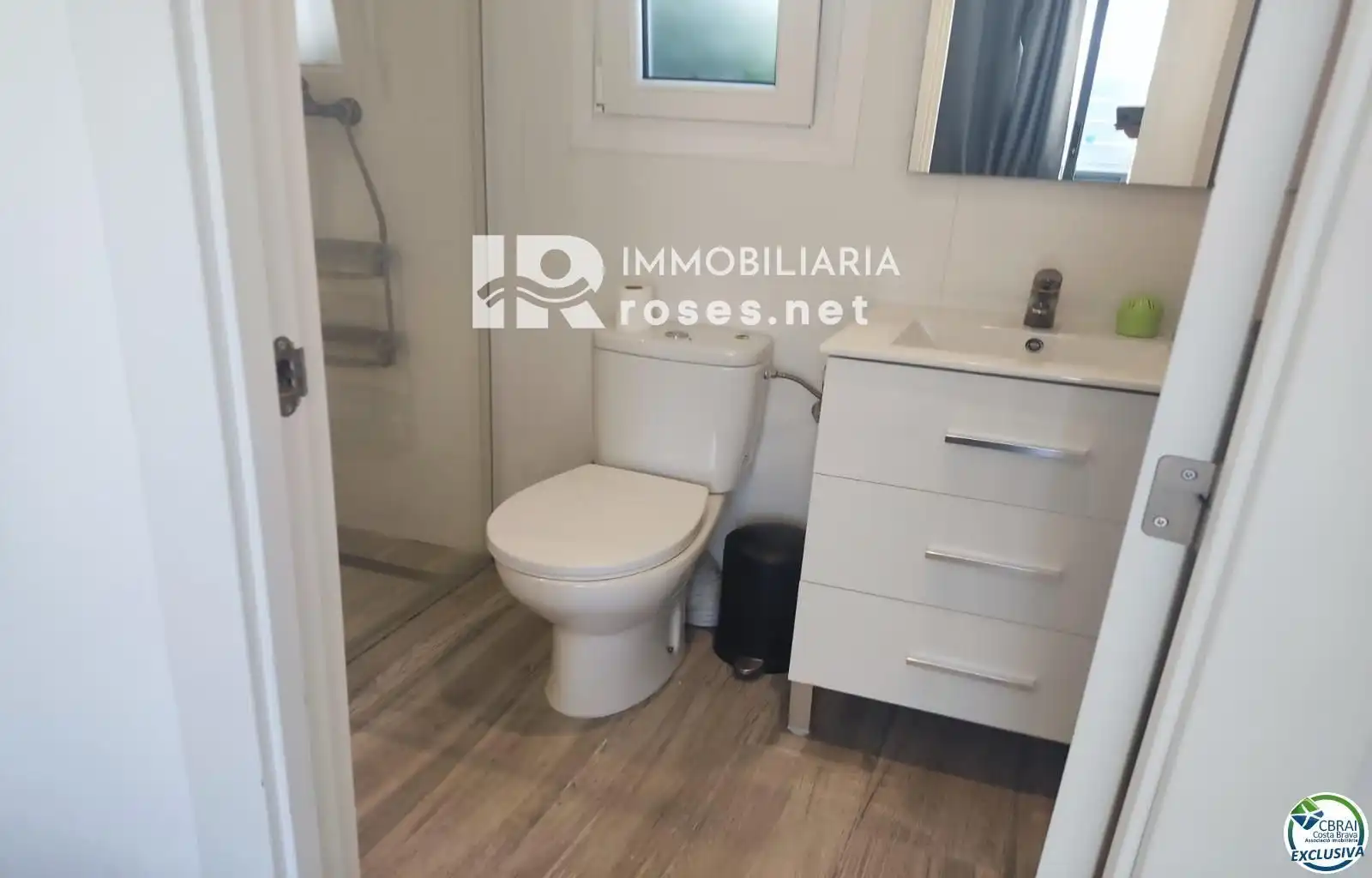 Casa con piscina en venta en Peni, imagen 19