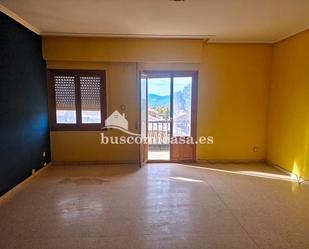 Living room of Flat for sale in Alcaudete  with Terrace and Balcony