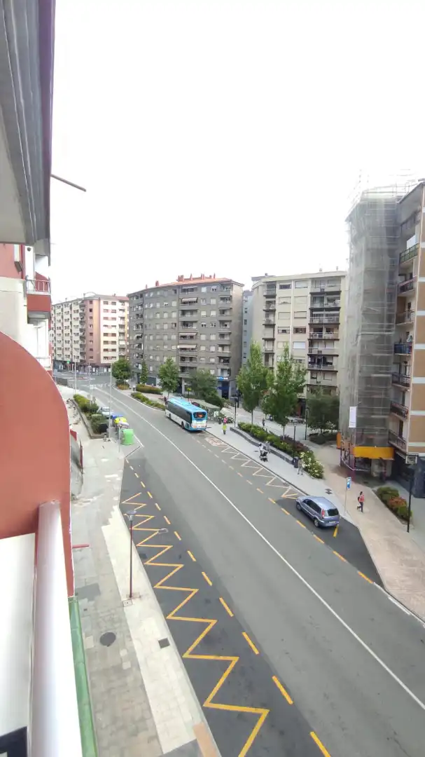 Außenansicht von Wohnung zum Verkauf in Ermua mit Heizung, Möbliert und Ofen