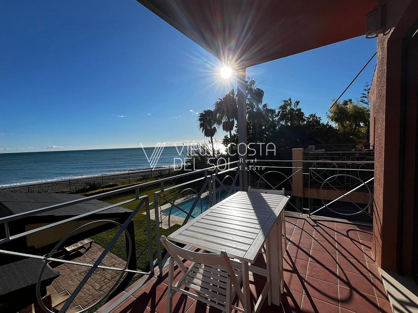 Vista exterior de Estudio de alquiler en Vélez-Málaga con Aire acondicionado, Calefacción y Jardín privado