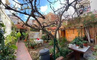 Jardí de Casa adosada en venda en L'Hospitalet de Llobregat amb Aire condicionat i Terrassa