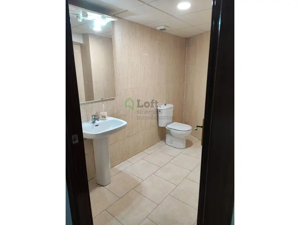 Baño de Local de alquiler en Badajoz