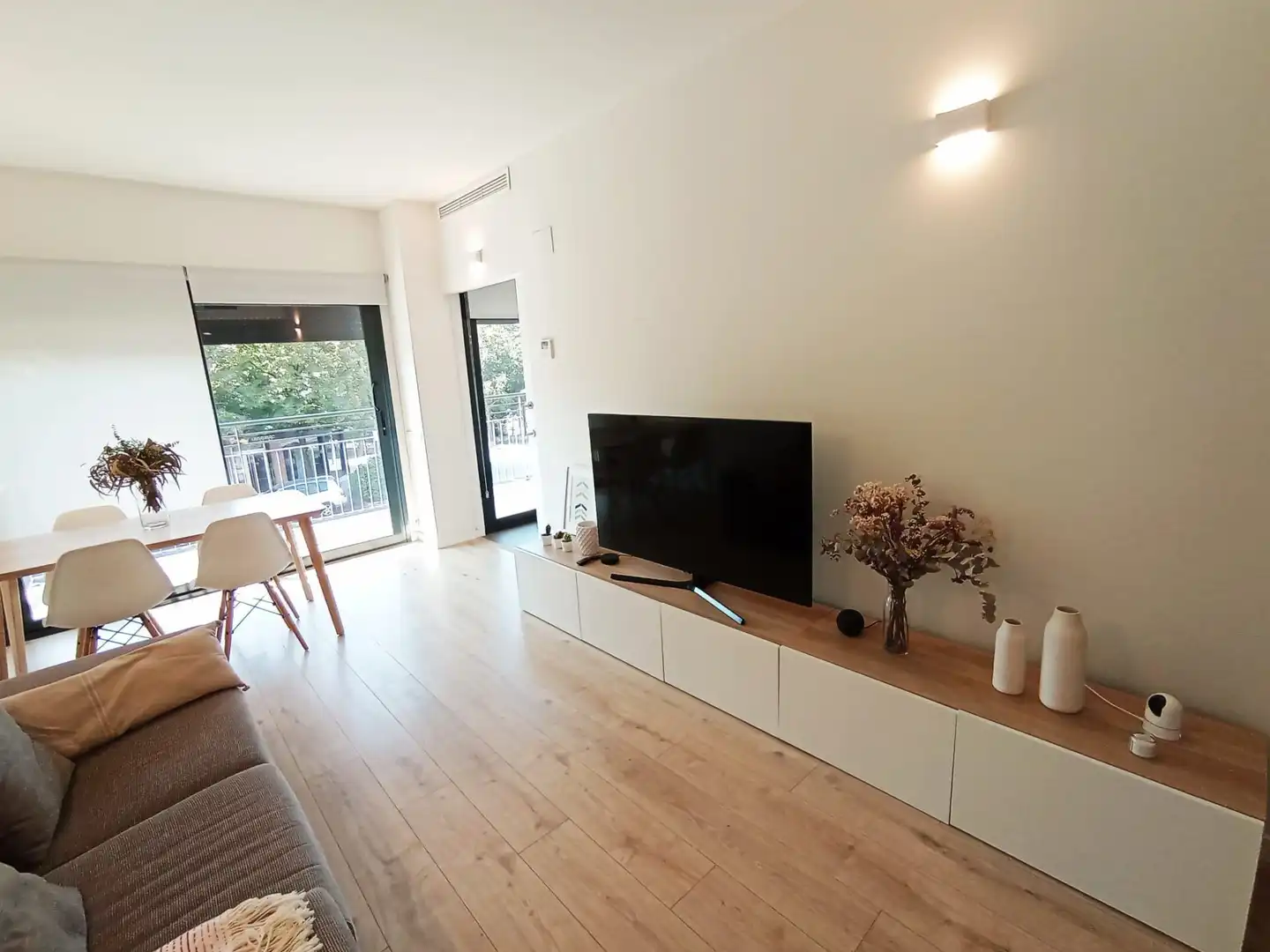 Living room of Flat for rent in Terrassa  with Air Conditioner, Heating and Terrace