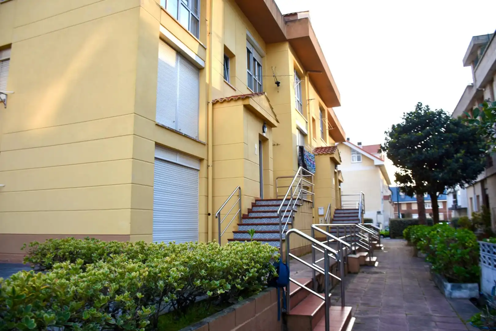 Außenansicht von Wohnungen zum Verkauf in Ribamontán al Mar