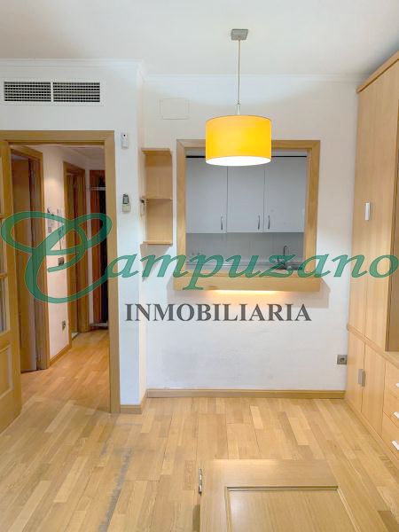 Flat for sale in  Madrid Capital  with Air Conditioner, Heating and Alarm