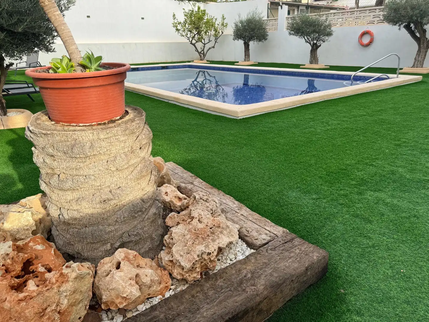 Piscina de Planta baja de alquiler en El Campello con Aire acondicionado, Calefacción y Jardín privado