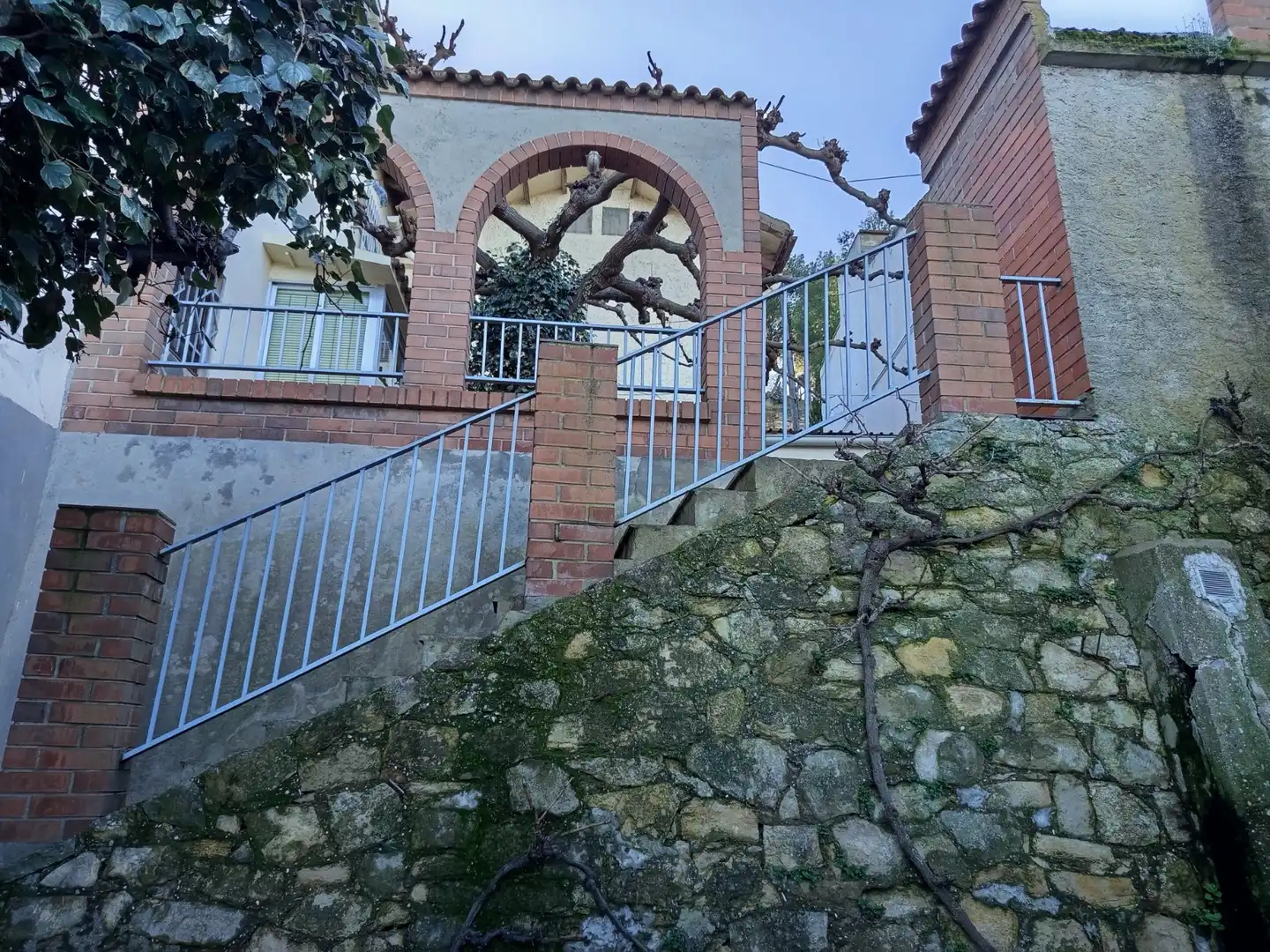Vista exterior de Finca rústica en venda en Flix amb Aire condicionat, Calefacció i Terrassa