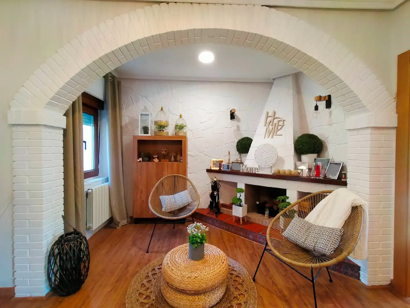 Wohnzimmer von Dachboden zum Verkauf in Pravia mit Heizung, Terrasse und Möbliert