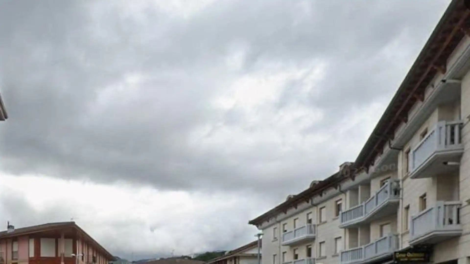 Vista exterior de Piso en venta en Ramales de la Victoria