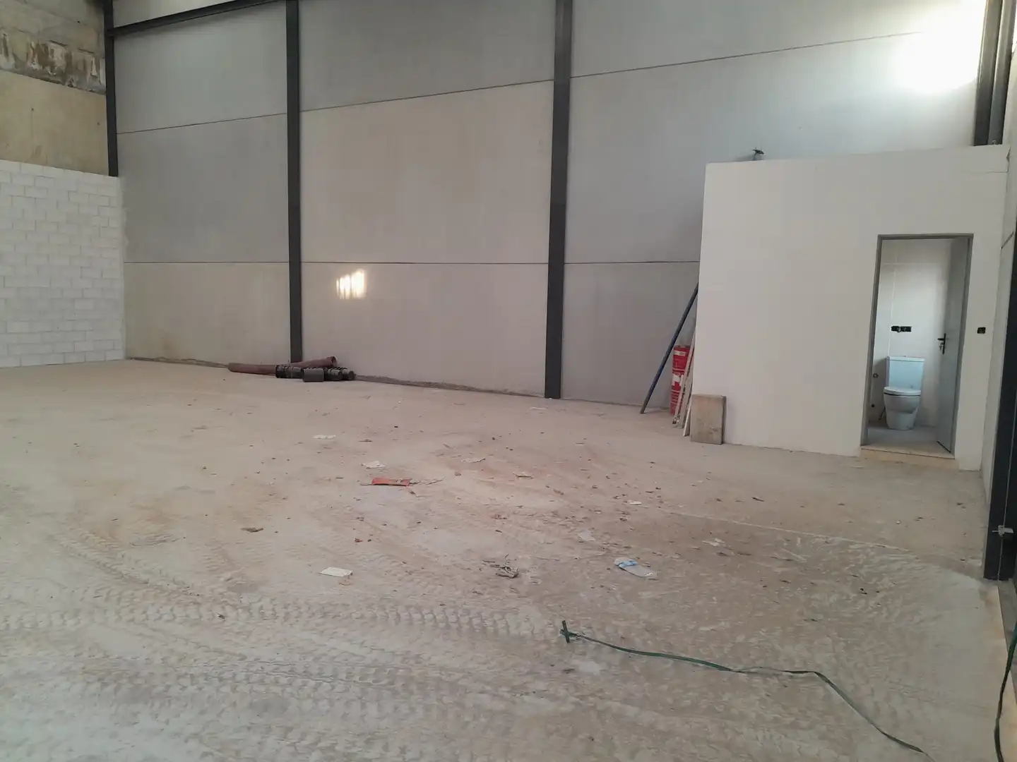 Fabrikhallen zur Miete in Algarrobo