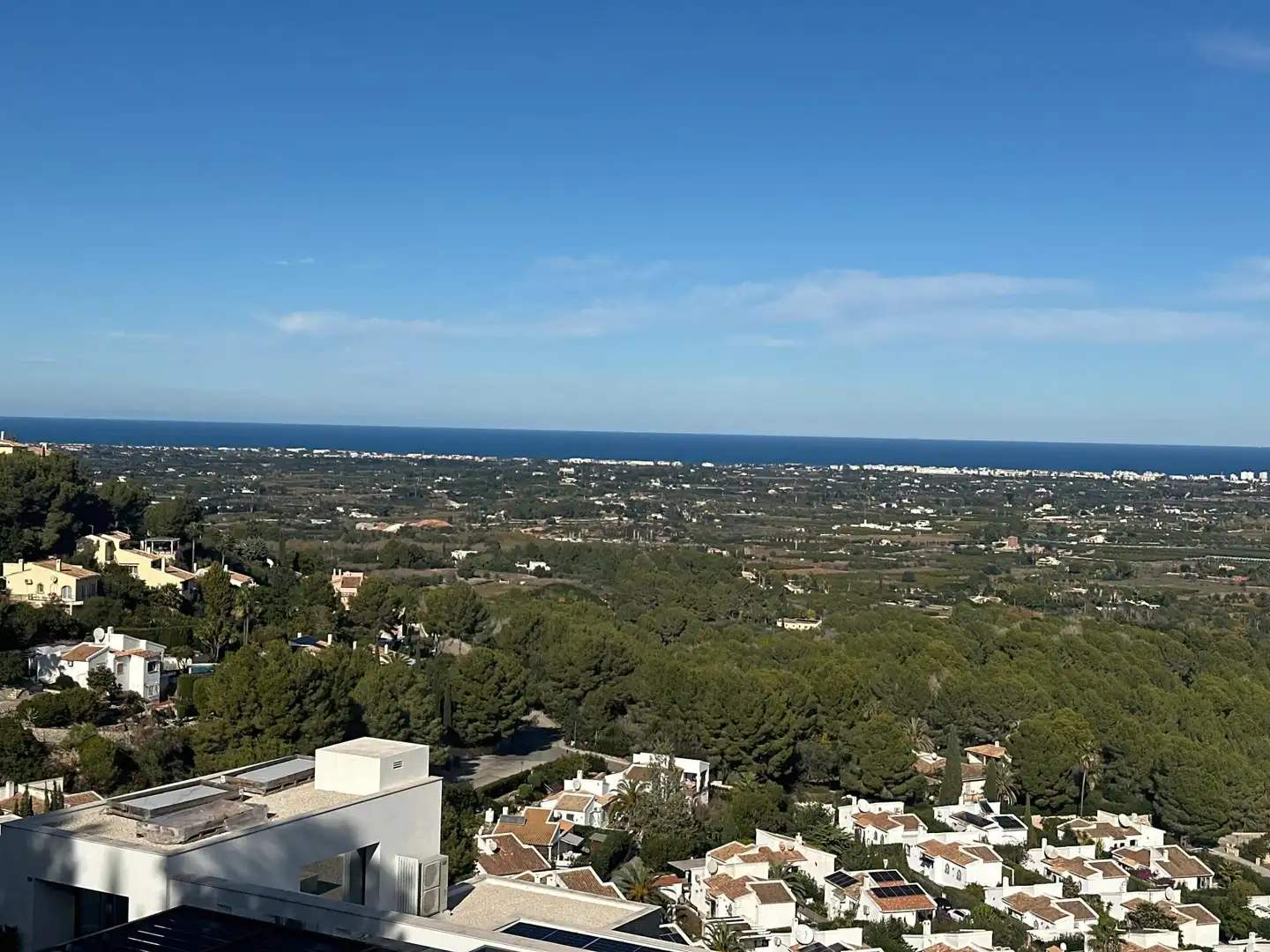Vista exterior de Casa o xalet en venda en Pedreguer amb Aire condicionat, Terrassa i Balcó
