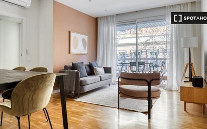 Sala d'estar de Pis de lloguer en  Barcelona Capital amb Aire condicionat, Calefacció i Moblat