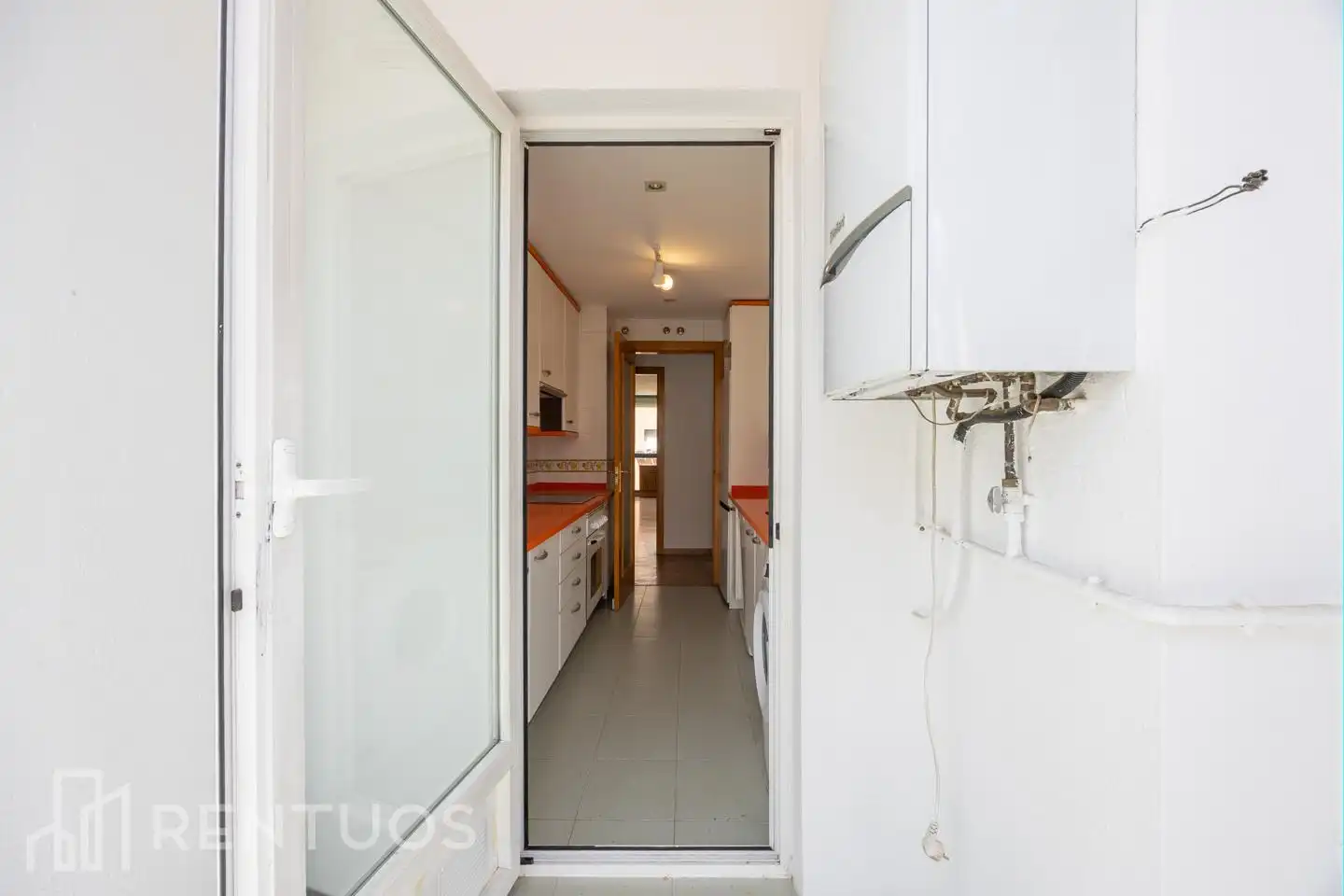 Kitchen of Flat for rent in Madrid  with Air Conditioner, Heating and Parquet flooring