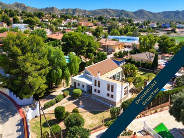 Casa amb piscina en venda a GOLONDRINAS 17