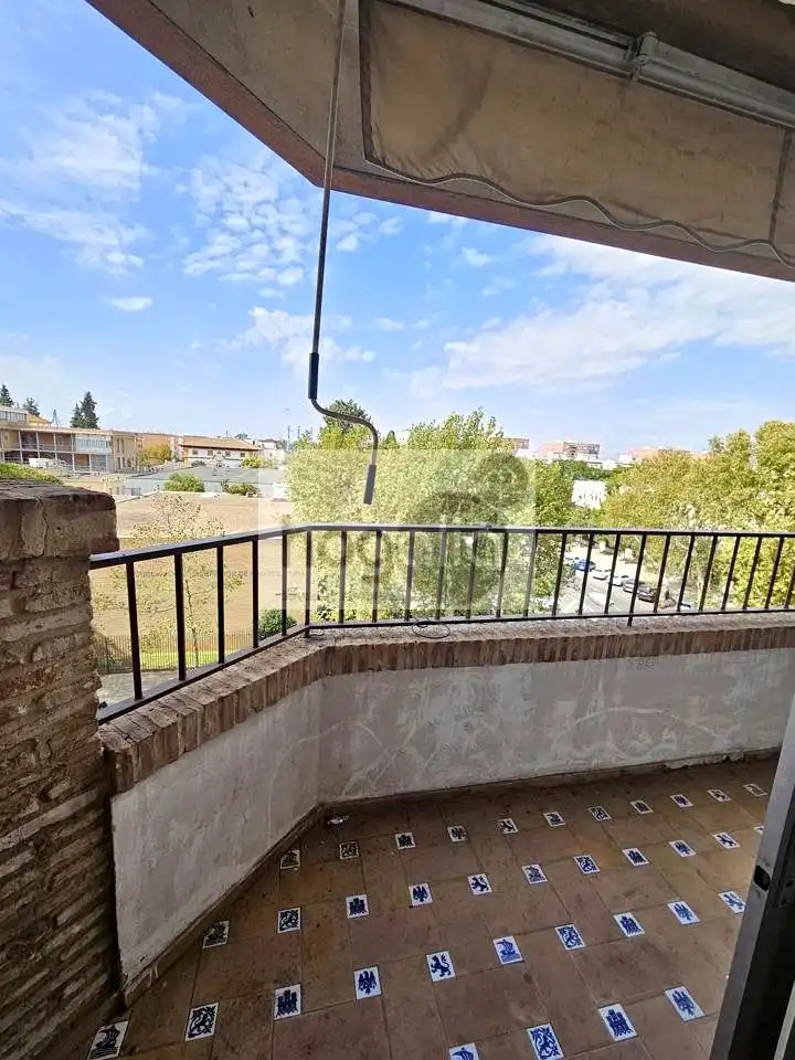 Flat with lift to rent in Bellavista - La Palmera, imagen 6