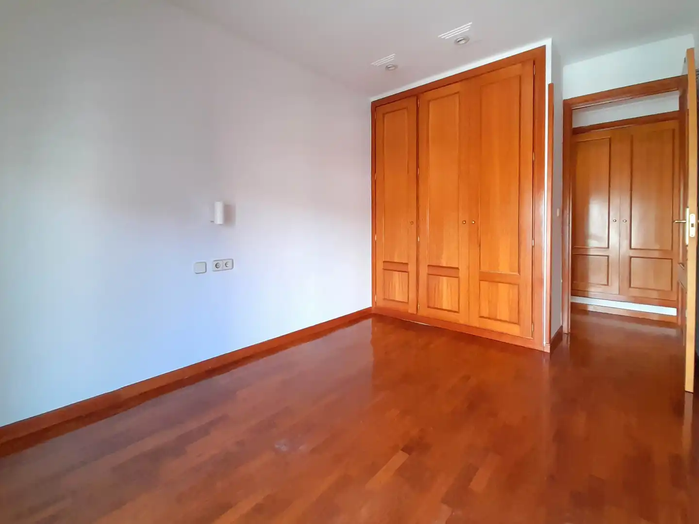 Wohnung zur Miete in Calle de Albarracín, Simancas