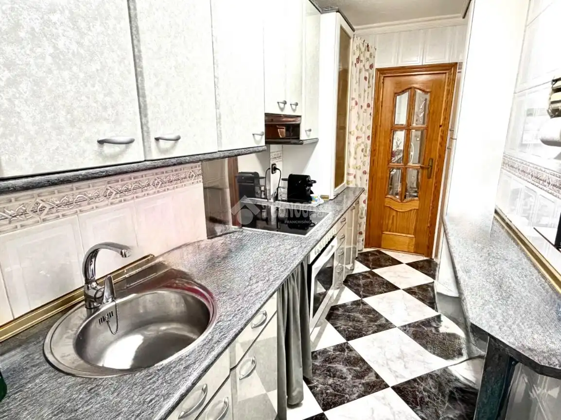 Cocina de Piso en venta en Fuenlabrada con Calefacción