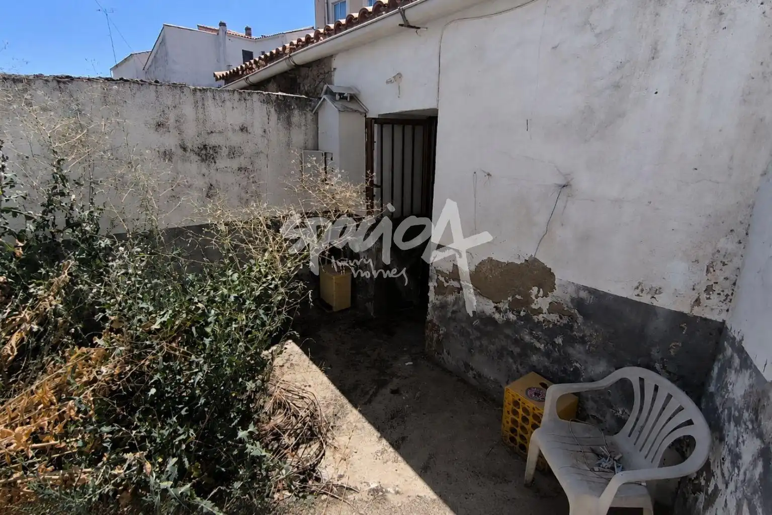 Exterior view of Houses for sale in Madroñera