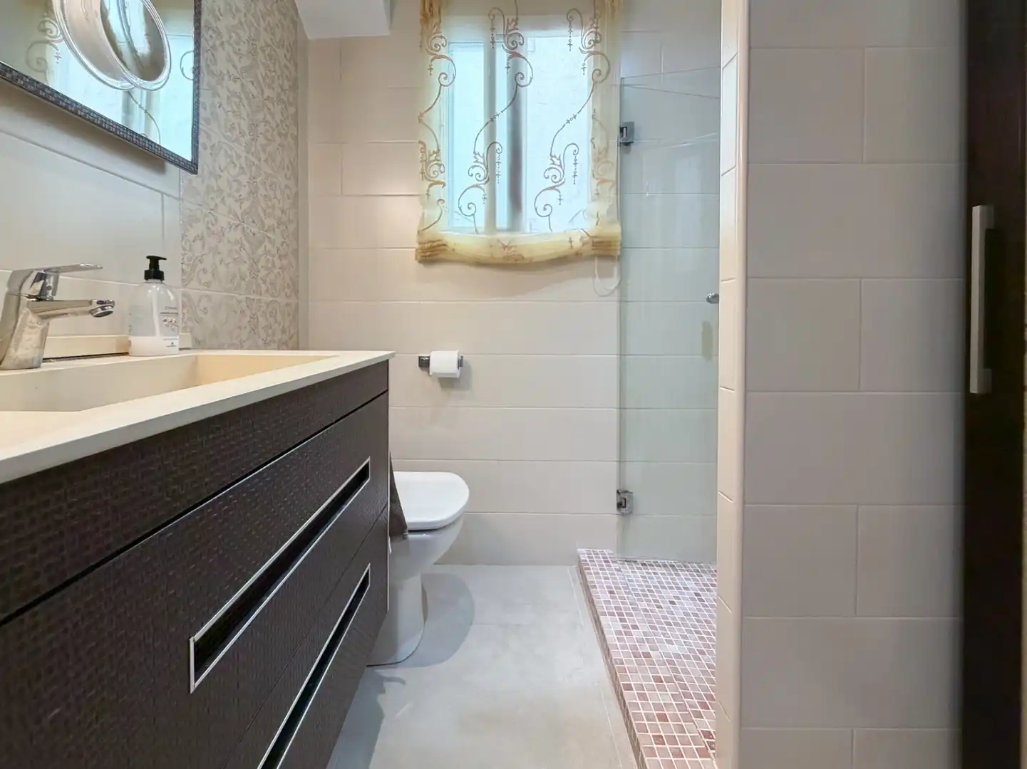 Bany de Apartament en venda en El Campello amb Balcó