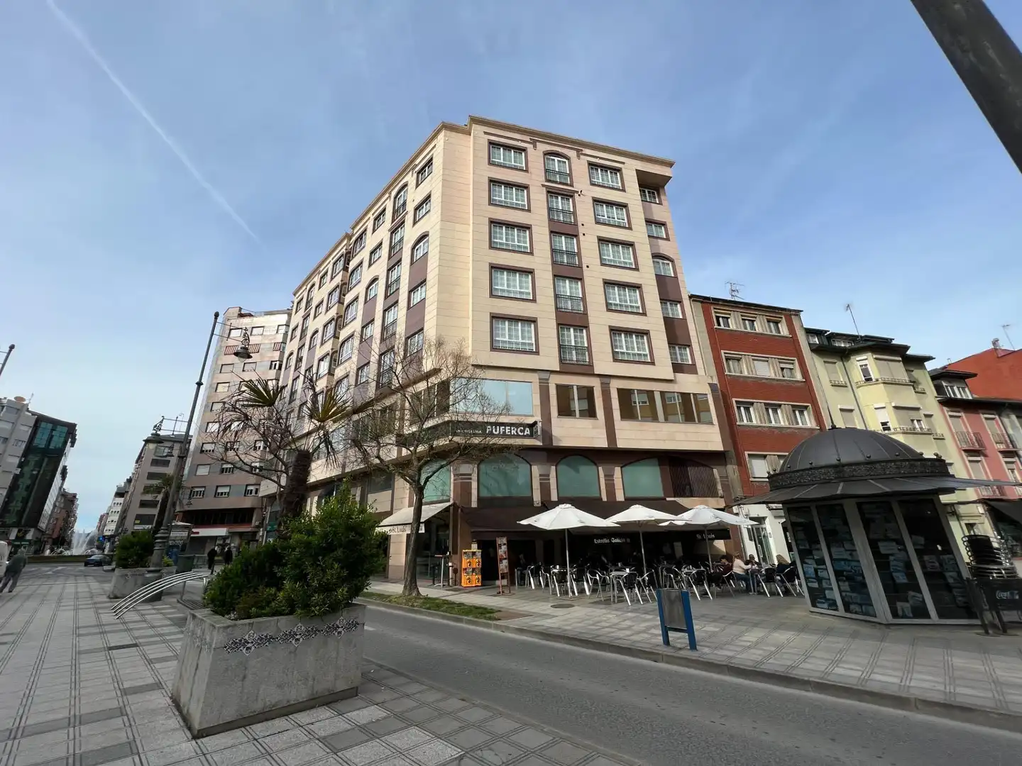 Oficina amb ascensor en venda a Calle CRISTO 11